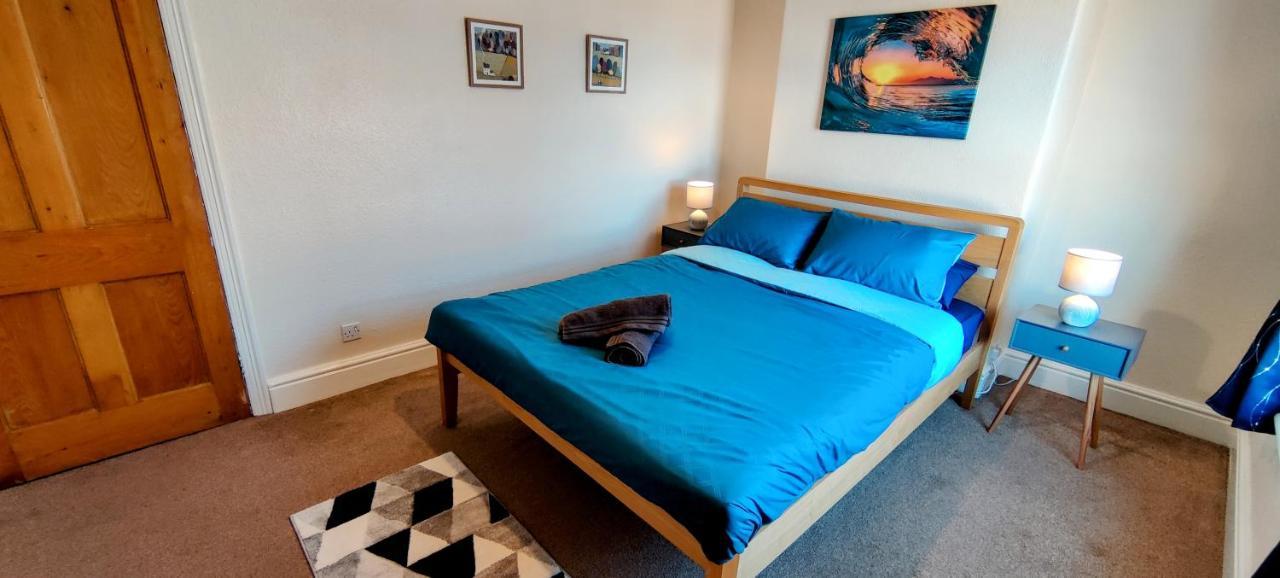 Rhubarb Terrace On The Coast - Sleeps 1-6 Villa Colwyn Bay Exterior photo