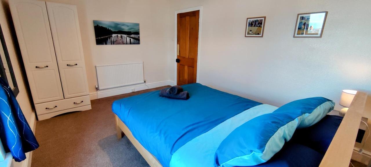 Rhubarb Terrace On The Coast - Sleeps 1-6 Villa Colwyn Bay Exterior photo