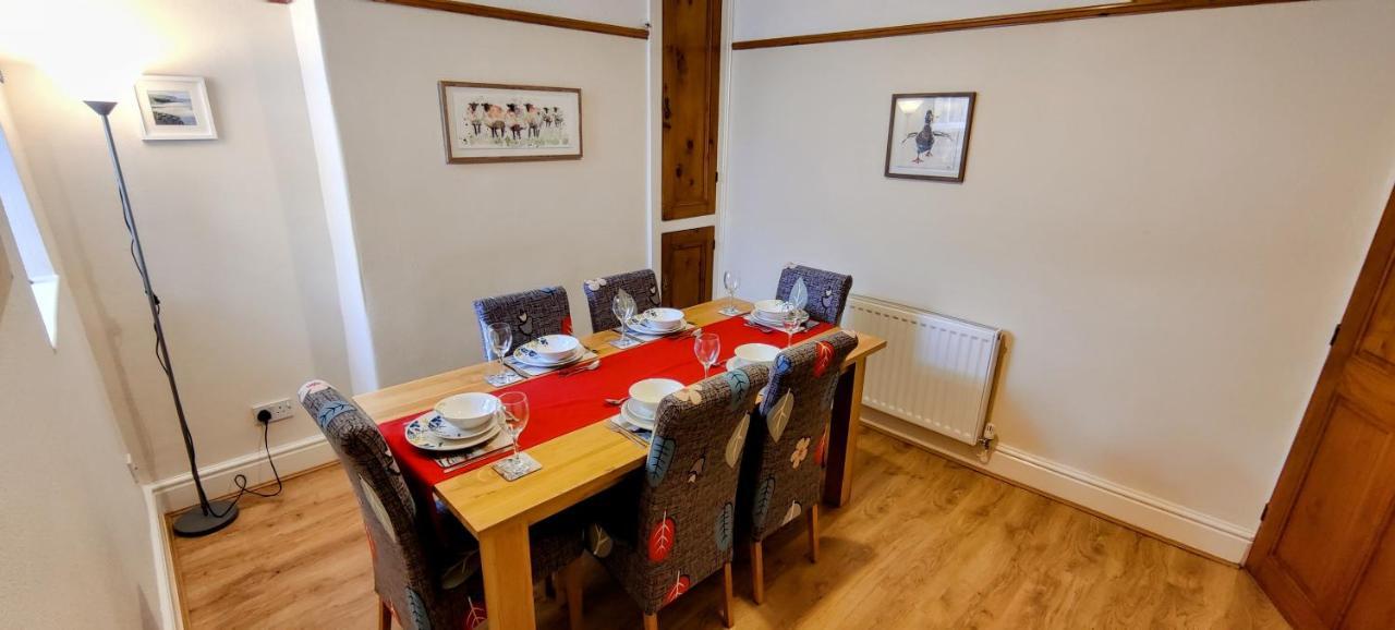 Rhubarb Terrace On The Coast - Sleeps 1-6 Villa Colwyn Bay Exterior photo
